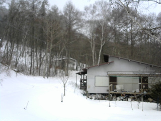 長野県菅平高原 ゆたか山荘 西側(坂上) 2026/02/16 10:15