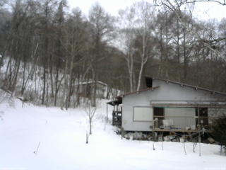 長野県菅平高原 ゆたか山荘 西側(坂上) 2026/02/16 10:45