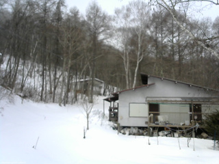 長野県菅平高原 ゆたか山荘 西側(坂上) 2026/02/16 11:15