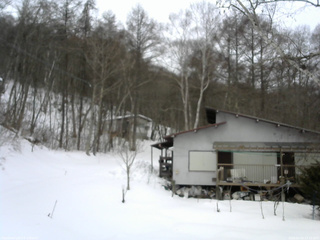 長野県菅平高原 ゆたか山荘 西側(坂上) 2026/02/16 13:15