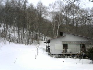 長野県菅平高原 ゆたか山荘 西側(坂上) 2026/02/16 14:00