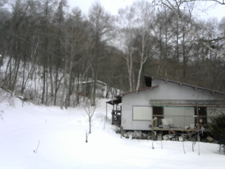 長野県菅平高原 ゆたか山荘 西側(坂上) 2026/02/16 14:45