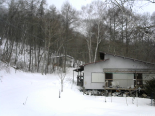長野県菅平高原 ゆたか山荘 西側(坂上) 2026/02/16 15:00