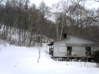 長野県菅平高原 ゆたか山荘 西側(坂上) 2026/02/16 16:30