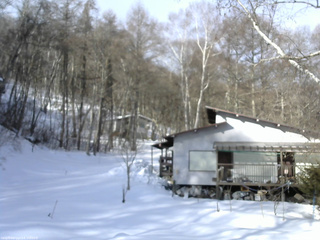 長野県菅平高原 ゆたか山荘 西側(坂上) 2026/02/17 08:45