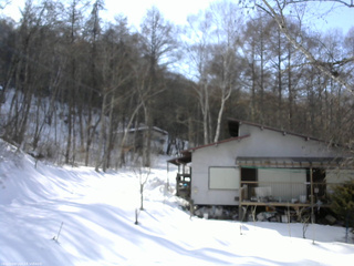 長野県菅平高原 ゆたか山荘 西側(坂上) 2026/02/17 14:30