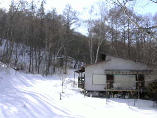 長野県菅平高原 ゆたか山荘 西側(坂上) 2026/02/17 14:45