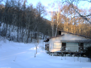 長野県菅平高原 ゆたか山荘 西側(坂上) 2026/02/18 06:45