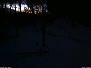 長野県菅平高原 ゆたか山荘 南側 2026/02/19 06:00