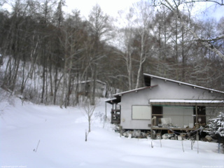 長野県菅平高原 ゆたか山荘 西側(坂上) 2026/02/19 10:00