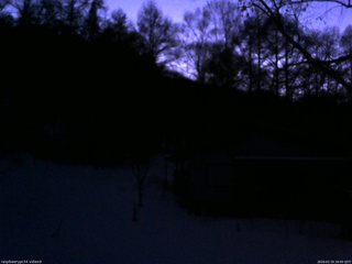 長野県菅平高原 ゆたか山荘 西側(坂上) 2026/02/19 18:00