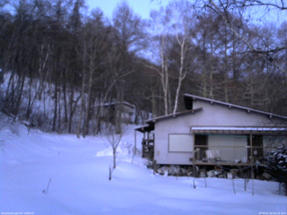長野県菅平高原 ゆたか山荘 西側(坂上) 2026/02/20 06:15