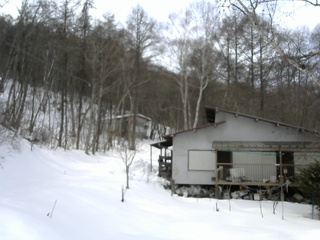 長野県菅平高原 ゆたか山荘 西側(坂上) 2026/02/20 14:00