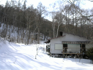 長野県菅平高原 ゆたか山荘 西側(坂上) 2026/02/20 14:30