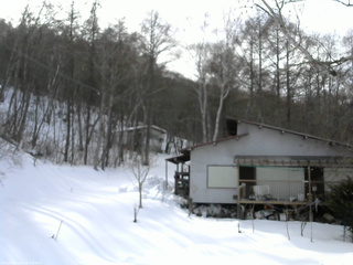 長野県菅平高原 ゆたか山荘 西側(坂上) 2026/02/20 15:00