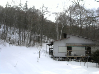 長野県菅平高原 ゆたか山荘 西側(坂上) 2026/02/20 15:15
