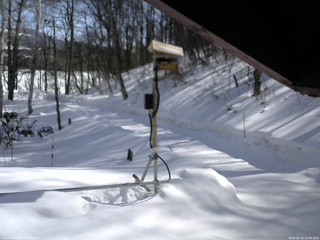 長野県菅平高原 ゆたか山荘 南側 2026/02/21 12:00