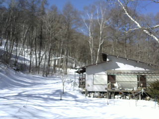 長野県菅平高原 ゆたか山荘 西側(坂上) 2026/02/21 10:15