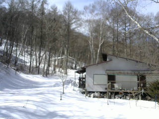 長野県菅平高原 ゆたか山荘 西側(坂上) 2026/02/21 11:30