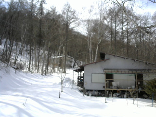 長野県菅平高原 ゆたか山荘 西側(坂上) 2026/02/21 13:30
