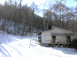 長野県菅平高原 ゆたか山荘 西側(坂上) 2026/02/22 15:00