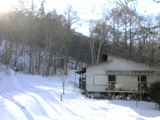 長野県菅平高原 ゆたか山荘 西側(坂上) 2026/02/22 15:15