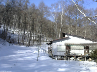 長野県菅平高原 ゆたか山荘 西側(坂上) 2026/02/23 09:00
