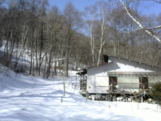 長野県菅平高原 ゆたか山荘 西側(坂上) 2026/02/23 10:00