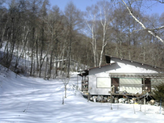 長野県菅平高原 ゆたか山荘 西側(坂上) 2026/02/24 09:30