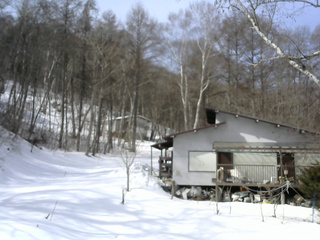長野県菅平高原 ゆたか山荘 西側(坂上) 2026/02/24 10:45