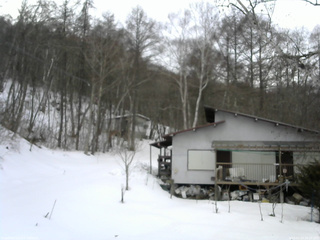 長野県菅平高原 ゆたか山荘 西側(坂上) 2026/02/24 16:15