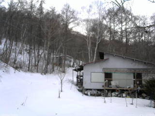 長野県菅平高原 ゆたか山荘 西側(坂上) 2026/02/24 17:00