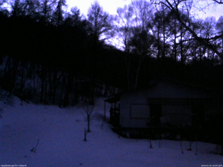 長野県菅平高原 ゆたか山荘 西側(坂上) 2026/02/24 18:00
