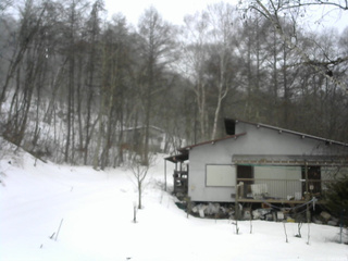 長野県菅平高原 ゆたか山荘 西側(坂上) 2026/02/25 09:15