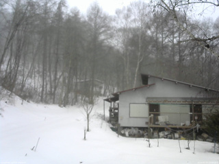 長野県菅平高原 ゆたか山荘 西側(坂上) 2026/02/25 10:00