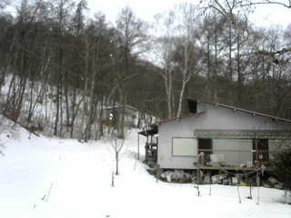 長野県菅平高原 ゆたか山荘 西側(坂上) 2026/02/25 11:30
