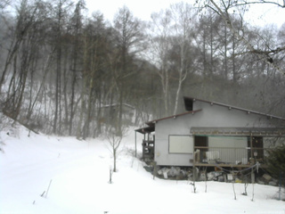 長野県菅平高原 ゆたか山荘 西側(坂上) 2026/02/25 13:15