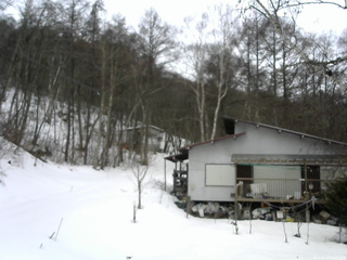 長野県菅平高原 ゆたか山荘 西側(坂上) 2026/02/25 15:45