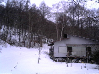 長野県菅平高原 ゆたか山荘 西側(坂上) 2026/02/25 17:45