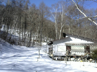 長野県菅平高原 ゆたか山荘 西側(坂上) 2026/02/26 09:45