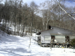 長野県菅平高原 ゆたか山荘 西側(坂上) 2026/02/26 11:00