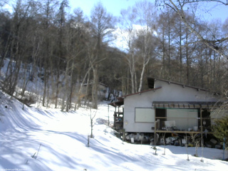 長野県菅平高原 ゆたか山荘 西側(坂上) 2026/02/26 14:15