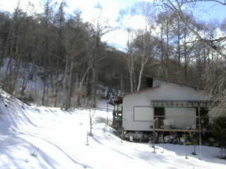 長野県菅平高原 ゆたか山荘 西側(坂上) 2026/02/26 14:45