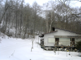 長野県菅平高原 ゆたか山荘 西側(坂上) 2026/02/27 07:30