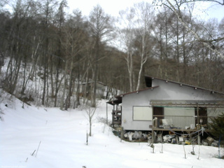 長野県菅平高原 ゆたか山荘 西側(坂上) 2026/02/27 10:15