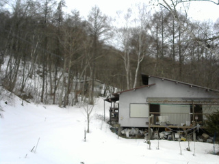 長野県菅平高原 ゆたか山荘 西側(坂上) 2026/02/27 11:45