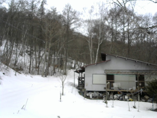 長野県菅平高原 ゆたか山荘 西側(坂上) 2026/02/27 16:15