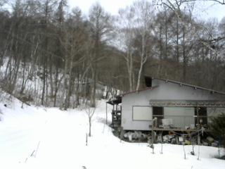 長野県菅平高原 ゆたか山荘 西側(坂上) 2026/02/27 16:30