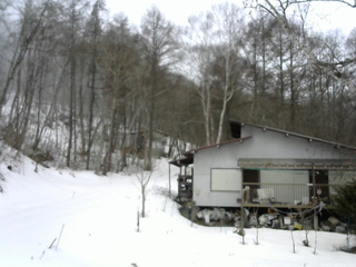 長野県菅平高原 ゆたか山荘 西側(坂上) 2026/02/28 10:15