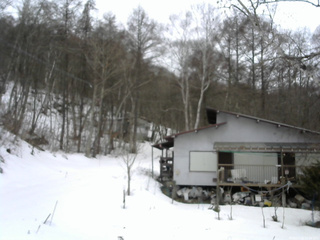 長野県菅平高原 ゆたか山荘 西側(坂上) 2026/02/28 16:30